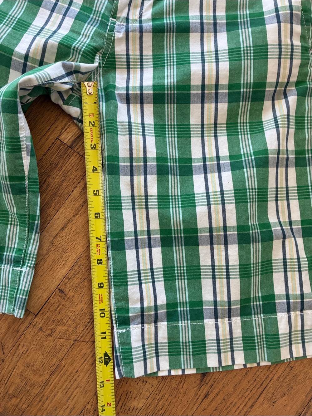 Vintage Roxy Green, Blue, and White Plaid Bermuda Shorts, size 7 - Picture 3 of 6